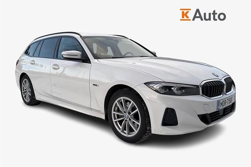 Käytetty BMW 330e 292 HP (214 kW) 2022 Valkoinen Farmari
