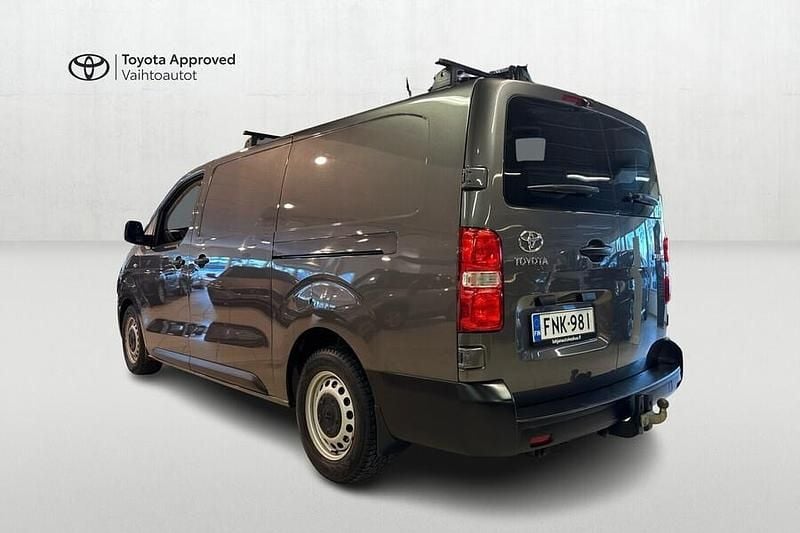 Käytetty Toyota Proace 122 HP (89 kW) 2018 Harmaa Tila-auto