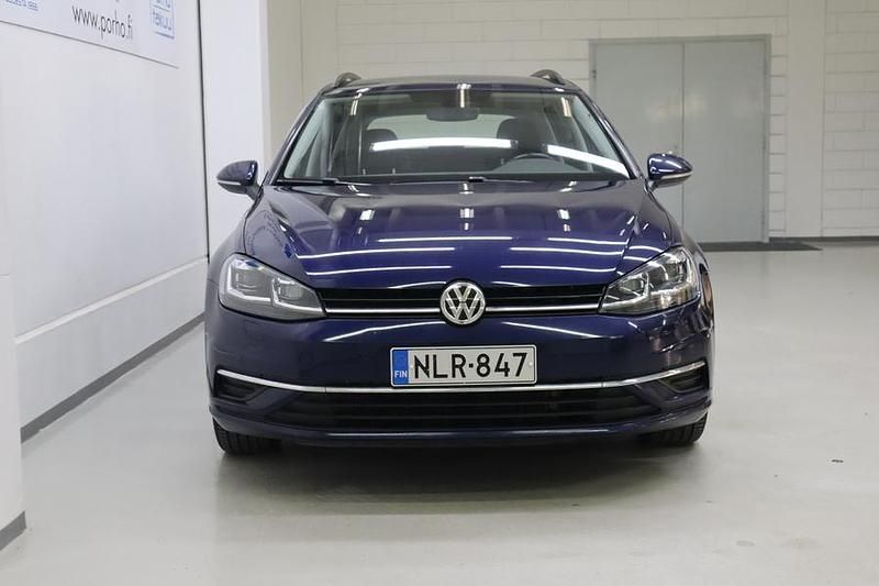 Käytetty VW Golf VII Comfortline 150 HP (110 kW) 2020 Farmari