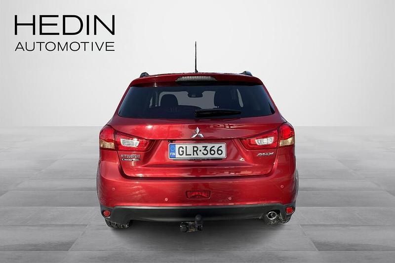 Käytetty Mitsubishi ASX 114 HP (83 kW) 2017 Punainen Katumaasturi