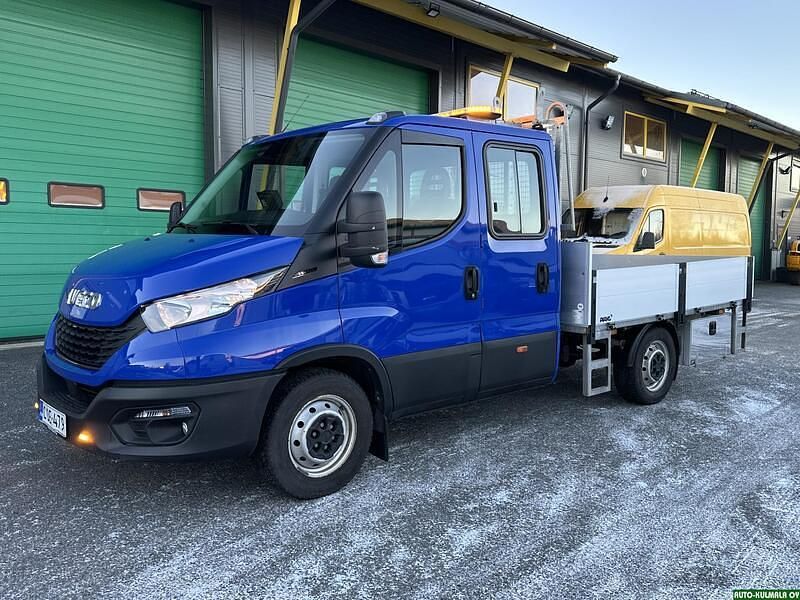 Käytetty Iveco Daily 136 HP (100 kW) 2020 Sininen Van