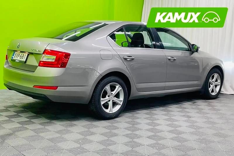 Käytetty Skoda Octavia Elegance 140 HP (102 kW) 2014 Cappuccino beige metallic Sedan