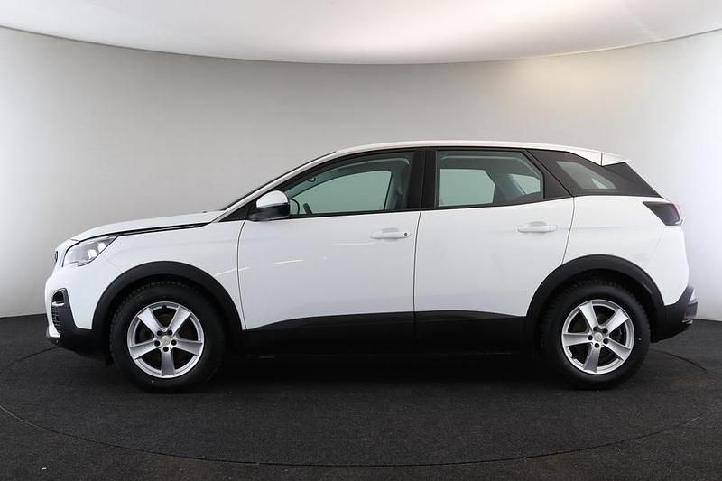 Käytetty Peugeot 3008 Active 131 HP (96 kW) 2018 Valkoinen Katumaasturi