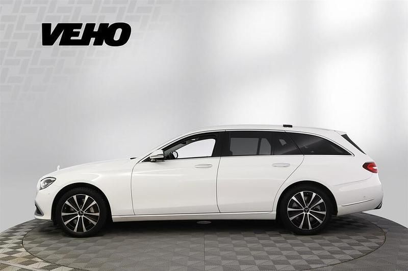 Käytetty Mercedes E300 Edition 194 HP (142 kW) 2022 Valkoinen Farmari