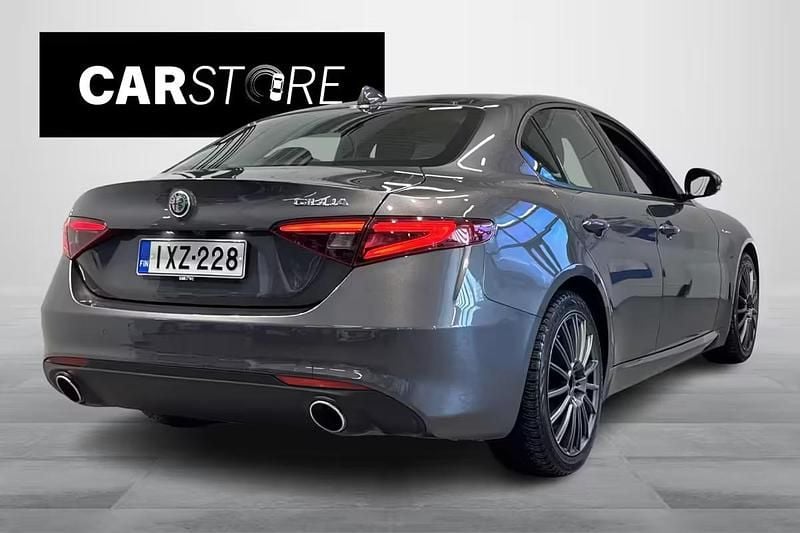 Käytetty Alfa Romeo Giulia Super 201 HP (147 kW) 2020 Sedan