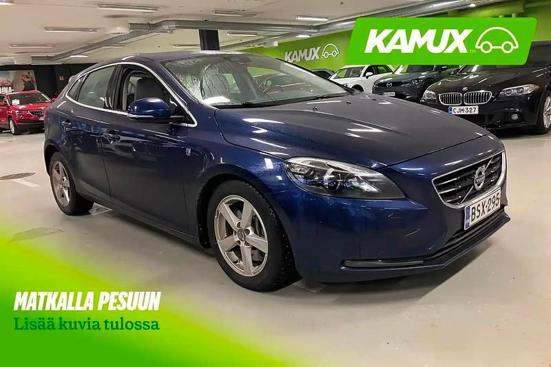 Sininen Käytetty 2015 Volvo V40 Business Edition Sedan | 13 400 € (Perustarjous) - Kuva 1/4