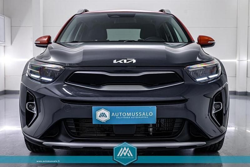 Käytetty 2021 Kia Stonic EX Katumaasturi | 17 400 € (Perustarjous) - Kuva 1/4