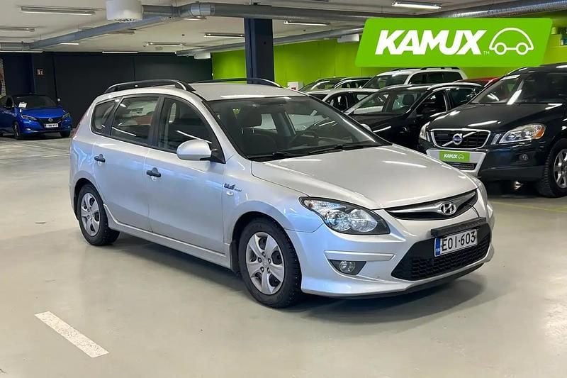 Käytetty Hyundai i30 109 HP (80 kW) 2011 Hopea / harmaa Farmari