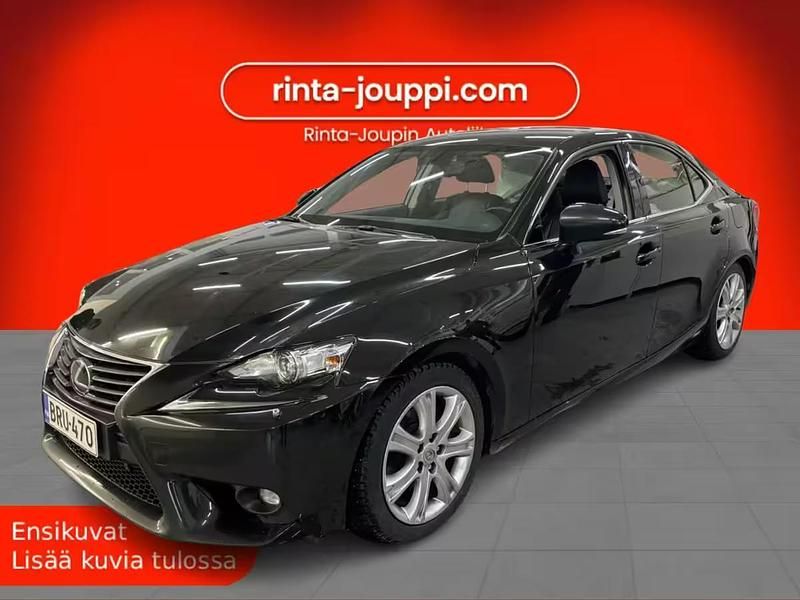 Käytetty Lexus IS300h Executive Line 181 HP (133 kW) 2014