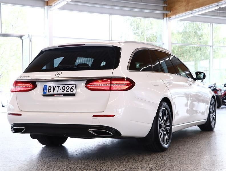 Käytetty Mercedes E200 Business 150 HP (110 kW) 2019 Farmari