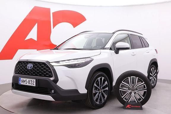 Valkoinen Käytetty 2023 Toyota Corolla Cross Edition Katumaasturi | 36 880 € (Perustarjous) - Kuva 1/4