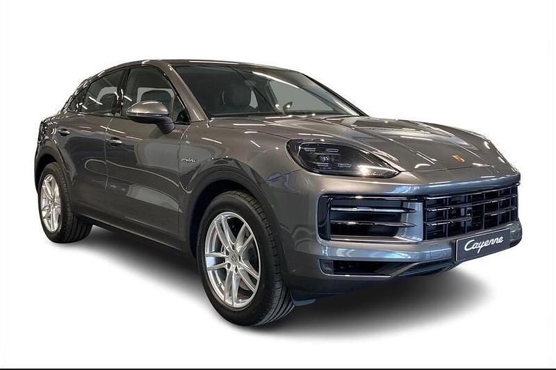 Harmaa Käytetty 2024 Porsche Cayenne Katumaasturi | 119 800 € (Perustarjous) - Kuva 1/4