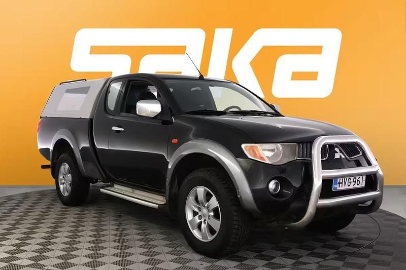 Käytetty Mitsubishi L200 Intense 136 HP (100 kW) 2007 Nouto