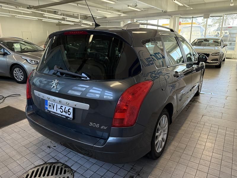 Käytetty Peugeot 308 SW Premium 120 HP (88 kW) 2010 Farmari