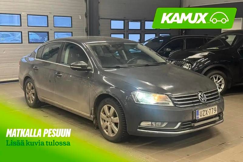 Käytetty VW Passat Comfortline 160 HP (117 kW) 2011 Hopea / harmaa Sedan