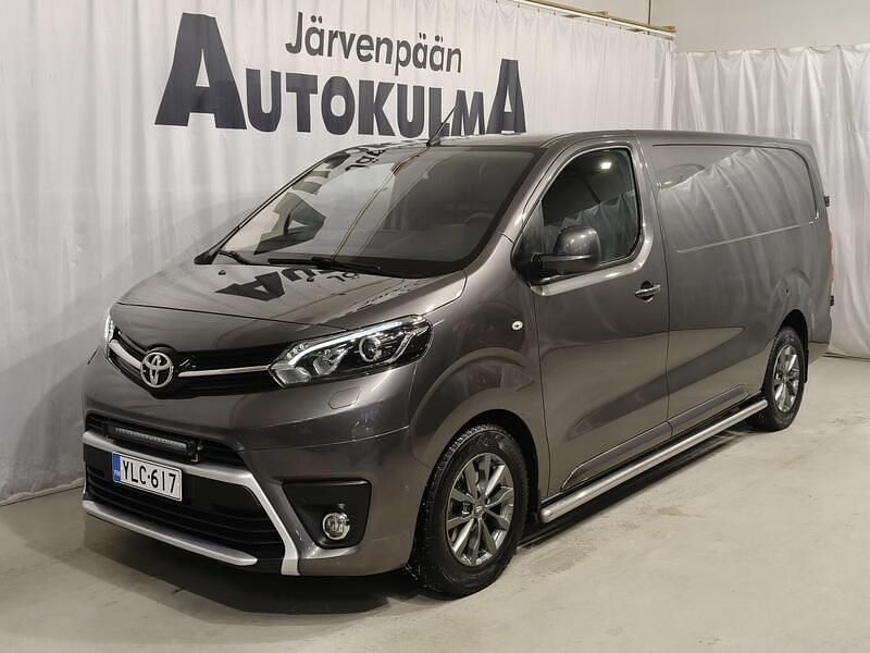 Harmaa Käytetty 2019 Toyota Proace Premium Tila-auto | 21 980 € (Perustarjous) - Kuva 1/4