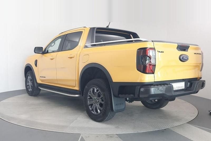 Käytetty Ford Ranger Wildtrack 205 HP (150 kW) 2023 Oranssi Nouto
