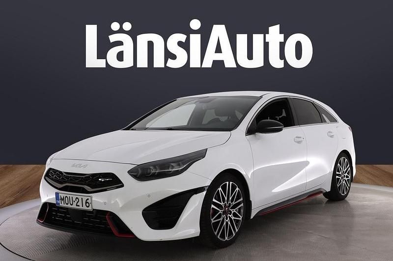 Käytetty 2023 Kia ProCeed Viistoperä | 28 490 € (Perustarjous) - Kuva 1/1