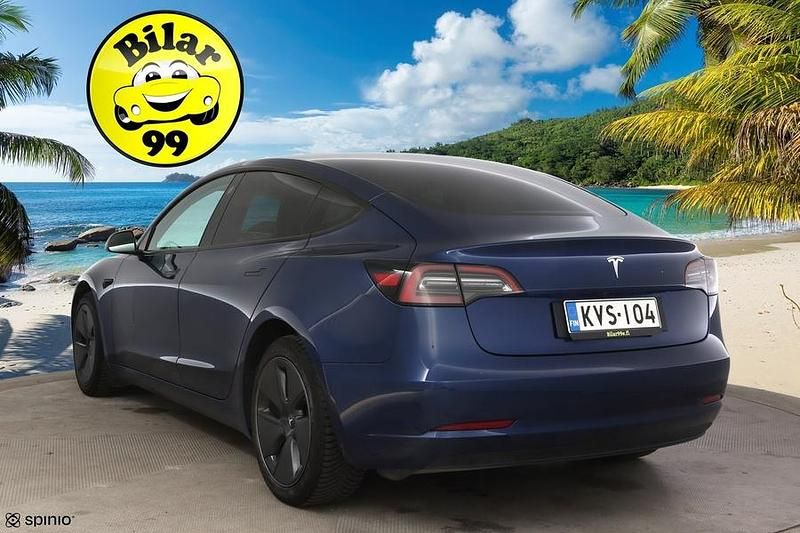 Käytetty Tesla Model 3 Standard Range Plus 235 kW (320 HP) 2023 Sedan