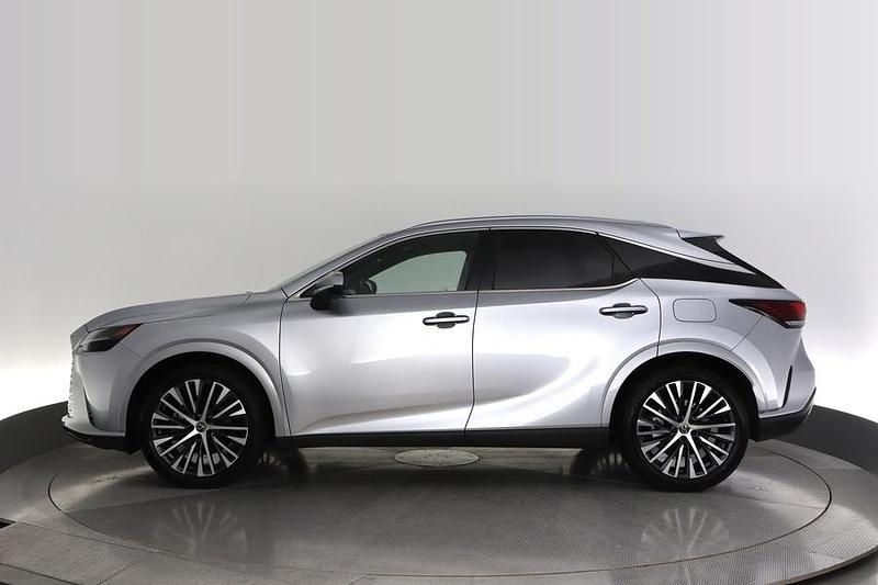 Käytetty Lexus RX450h+ Executive Line 306 HP (225 kW) 2023 Hopea Katumaasturi