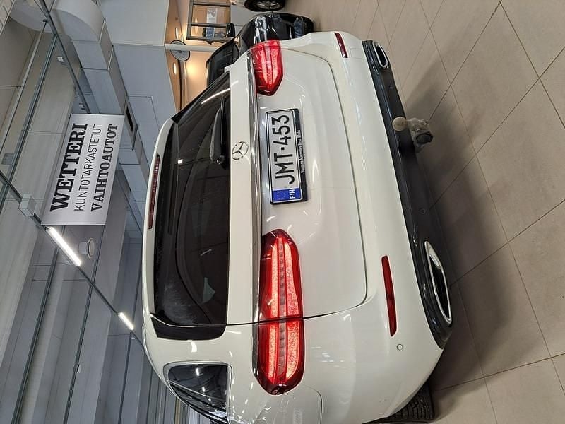 Käytetty Mercedes E200 Business 160 HP (117 kW) 2019 Valkoinen Farmari