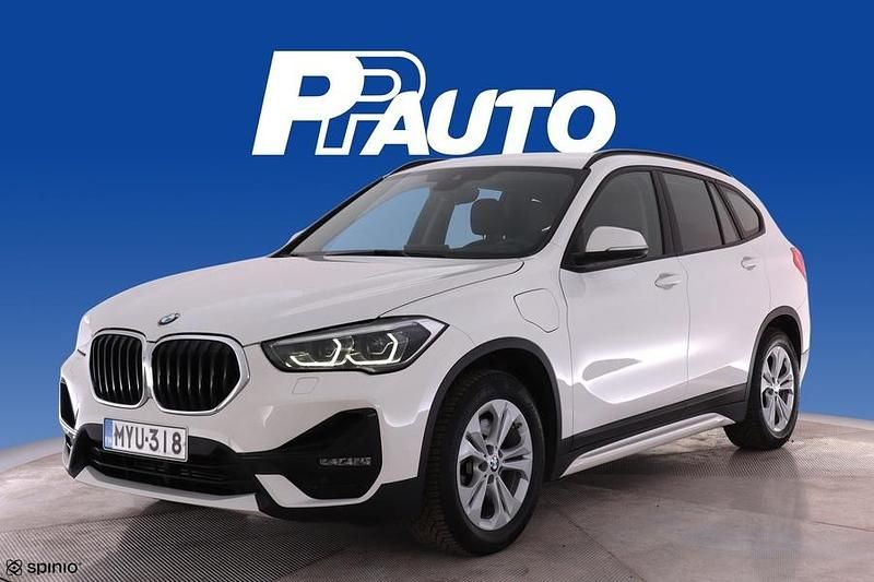 Käytetty 2021 BMW X1 Sport Line Katumaasturi | 25 500 € (Perustarjous) - Kuva 1/4
