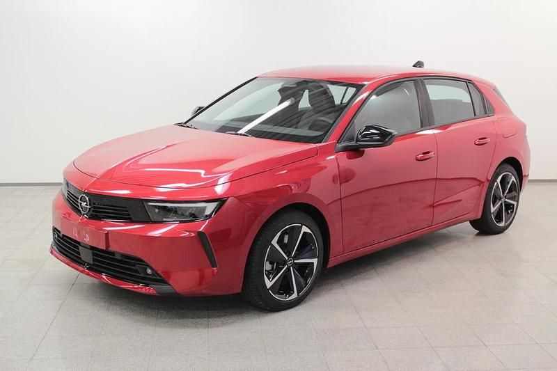 Käytetty Opel Astra Innovation 180 HP (132 kW) 2023 Viistoperä