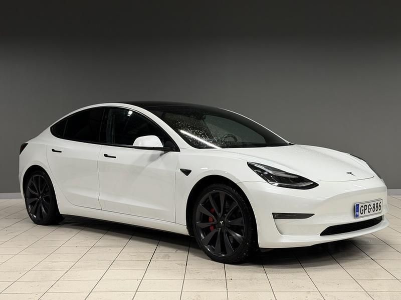 Käytetty Tesla Model 3 Performance 355 kW (483 HP) 2019 Sedan