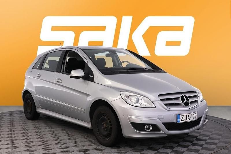Käytetty Mercedes B180 Business 116 HP (85 kW) 2010 Tila-auto