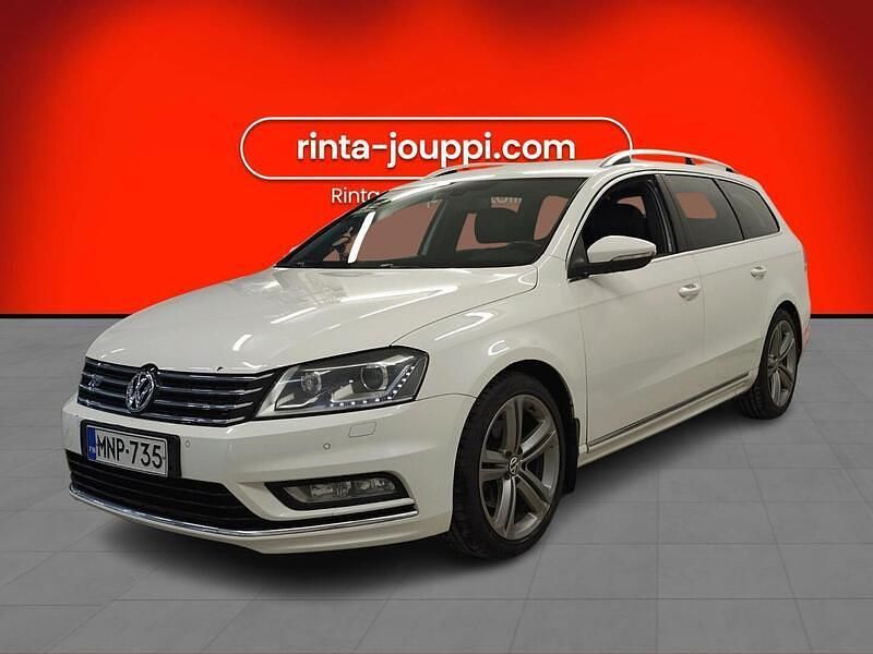 Valkoinen Käytetty 2012 VW Passat Highline Farmari | 5 900 € (Perustarjous) - Kuva 1/4