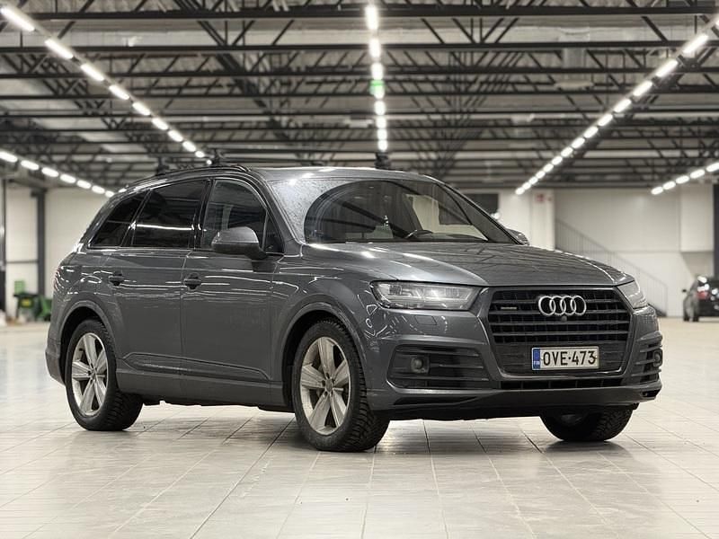 Käytetty Audi Q7 S-Line 272 HP (200 kW) 2016 Katumaasturi