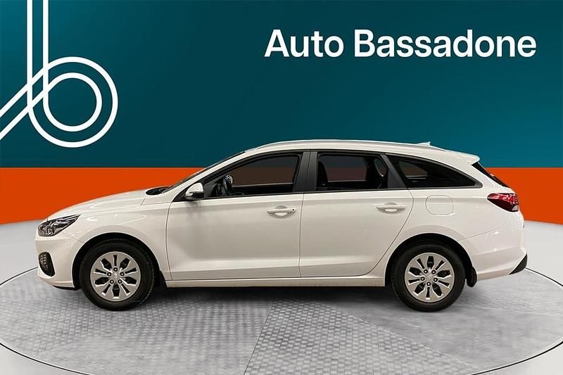 Käytetty Hyundai i30 Classic 109 HP (80 kW) 2024 Farmari