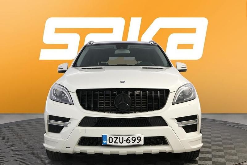 Käytetty Mercedes ML350 AMG 258 HP (189 kW) 2013 Katumaasturi