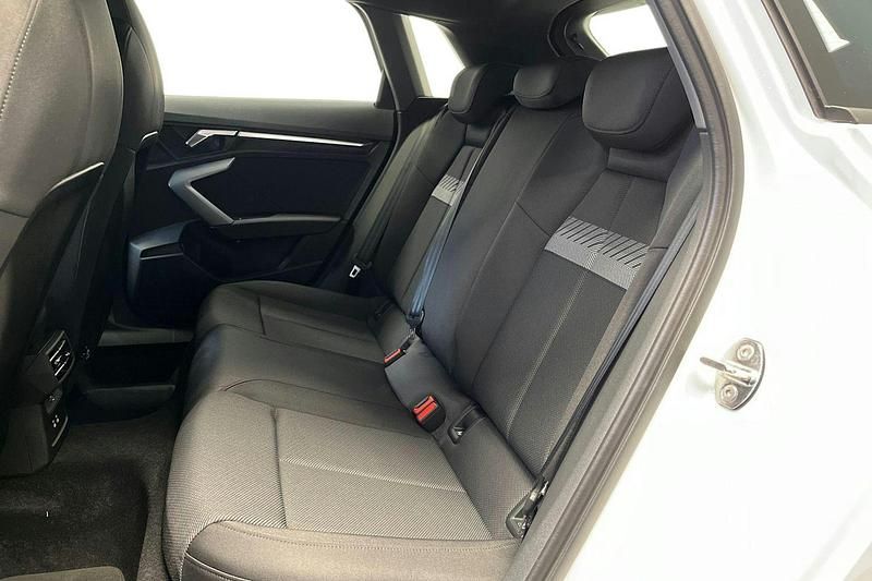 Uusi Audi A3 Sportback 114 HP (83 kW) 2026 Arkona valkoinen Viistoperä