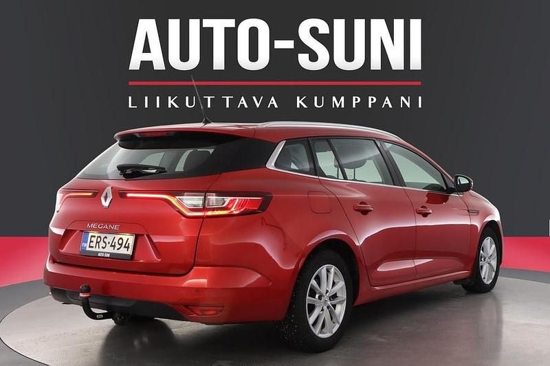 Käytetty Renault Mégane GrandTour Zen 140 HP (102 kW) 2020 Punainen Farmari
