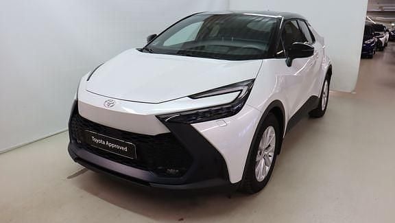 Valkoinen Käytetty 2024 Toyota C-HR Anniversary Katumaasturi | 33 890 € - Kuva 1/4