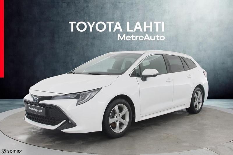 Valkoinen Käytetty 2022 Toyota Corolla Edition Farmari | 24 790 € (Perustarjous) - Kuva 1/4