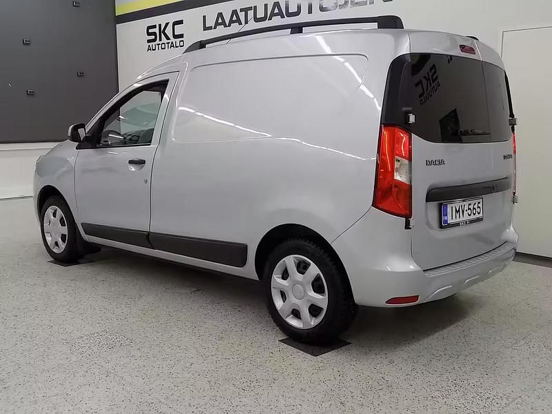 Käytetty Dacia Dokker 90 HP (66 kW) 2017 Tila-auto