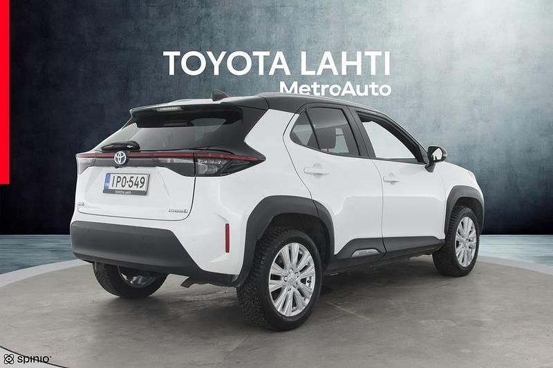 Käytetty Toyota Yaris Cross 116 HP (85 kW) 2022 Valkoinen Katumaasturi