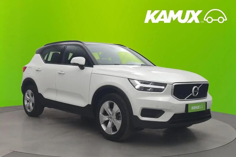 Valkoinen Käytetty 2021 Volvo XC40 Momentum Katumaasturi | 26 890 € (Perustarjous) - Kuva 1/4