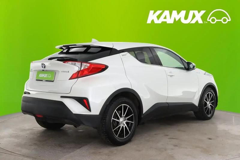 Käytetty Toyota C-HR Premium 98 HP (72 kW) 2018 Valkoinen Katumaasturi