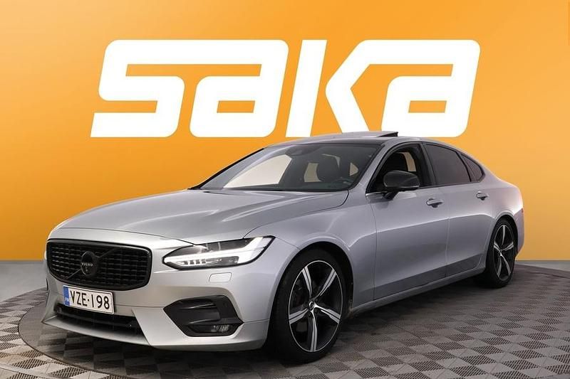 Käytetty Volvo S90 R-Design 235 HP (172 kW) 2017 Sedan