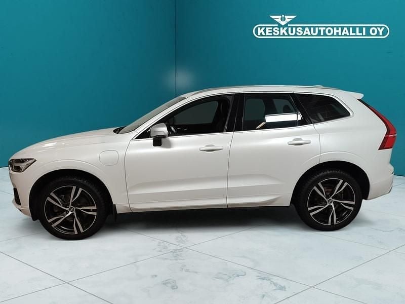 Käytetty Volvo XC60 R-Design 320 HP (235 kW) 2018 Valkoinen Katumaasturi