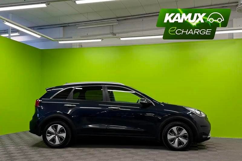 Käytetty Kia Niro Premium 105 HP (77 kW) 2017 Sininen Katumaasturi