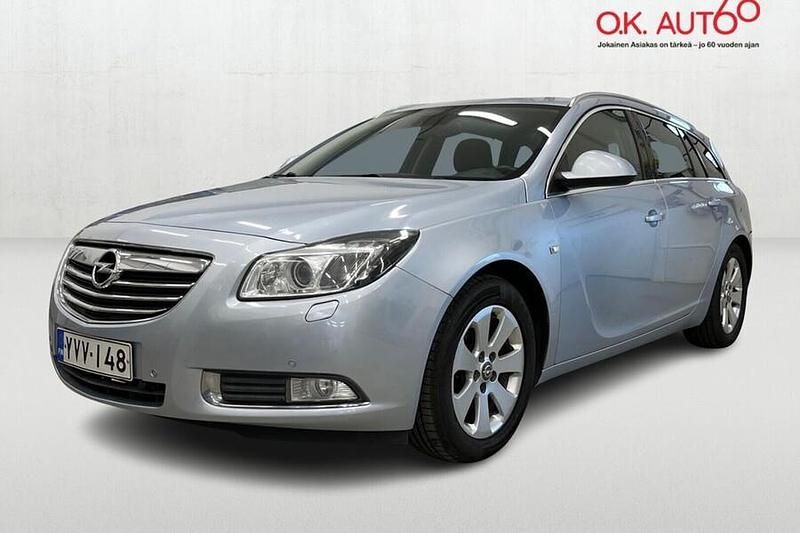 Hopea Käytetty 2014 Opel Insignia Edition Farmari | 6 400 € (Hyvä tarjous) - Kuva 1/4