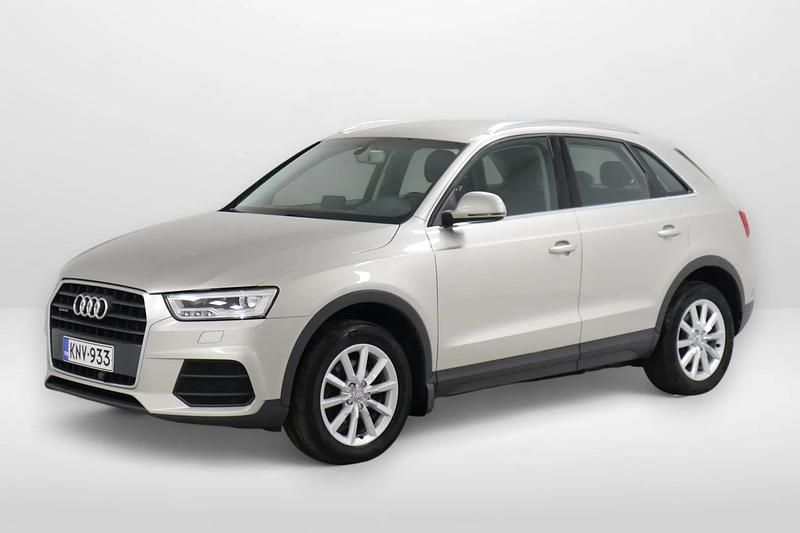 Käytetty Audi Q3 Comfort 150 HP (110 kW) 2016 Hopea Katumaasturi
