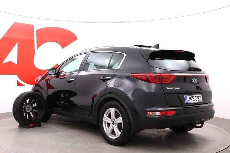 Käytetty Kia Sportage Premium 141 HP (103 kW) 2017 Musta Katumaasturi