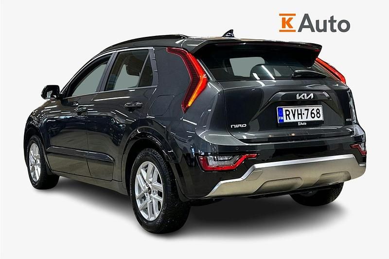 Käytetty Kia Niro EX 182 HP (133 kW) 2023 Harmaa Katumaasturi