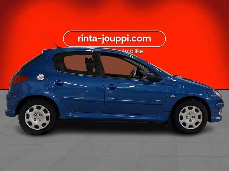 Käytetty Peugeot 206 2006