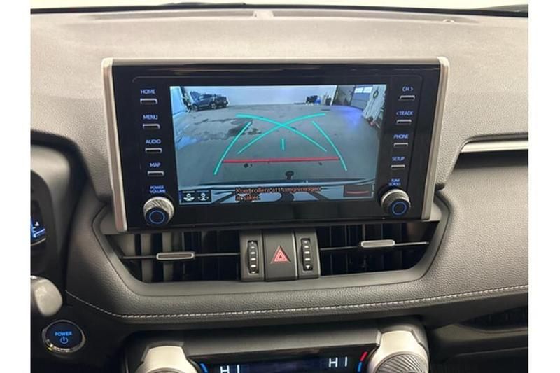 Käytetty Toyota RAV4 Hybrid Active 222 HP (163 kW) 2021 Katumaasturi